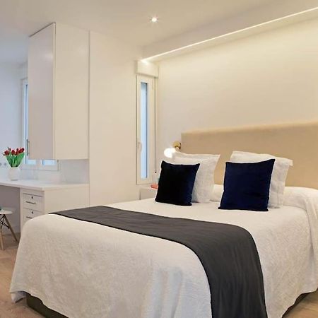 Luminoso Apartamento Con Terraza En Sol Appartement Madrid Buitenkant foto